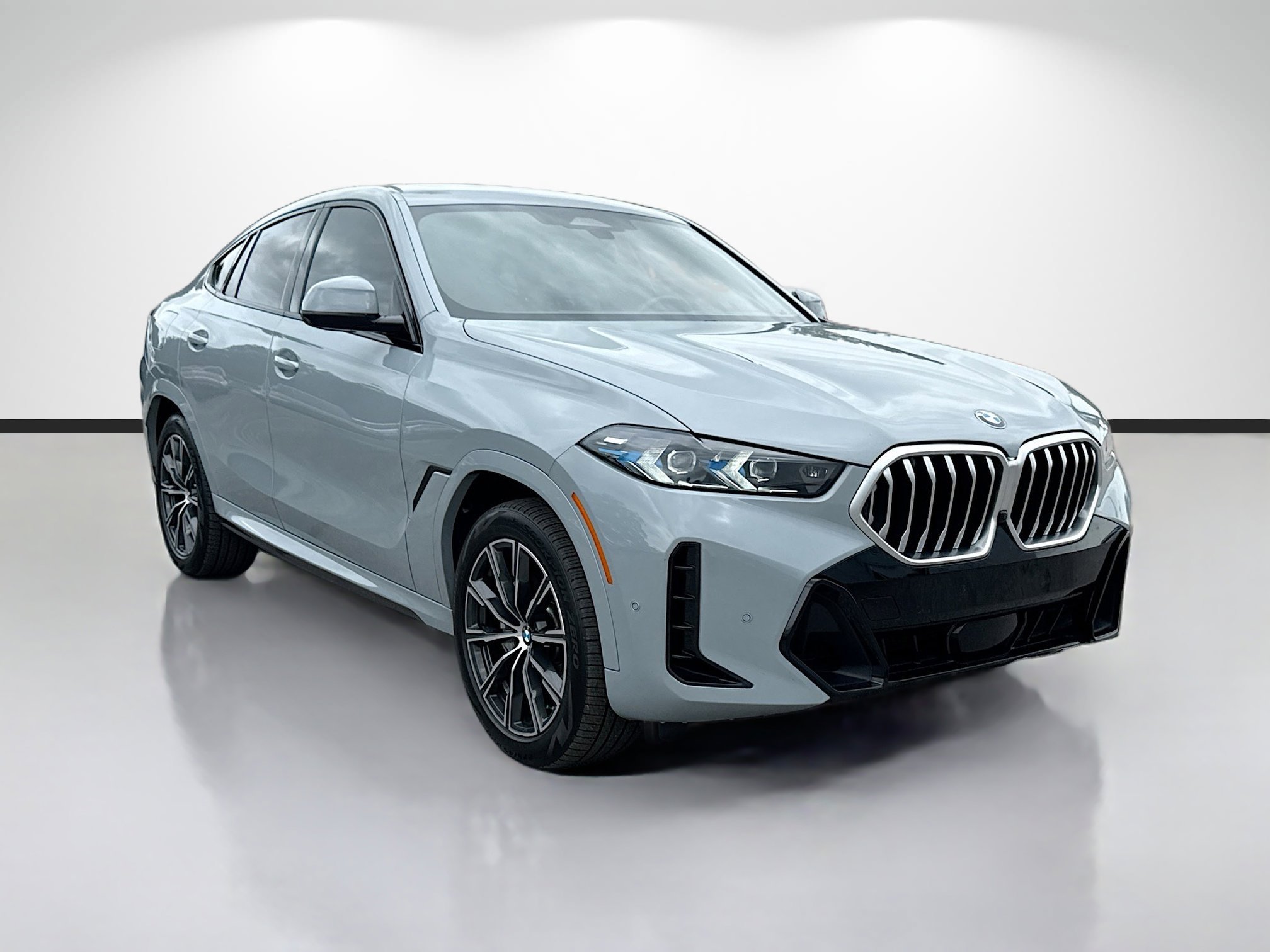Used 2024 Gray Metallic BMW xDrive40i image 7