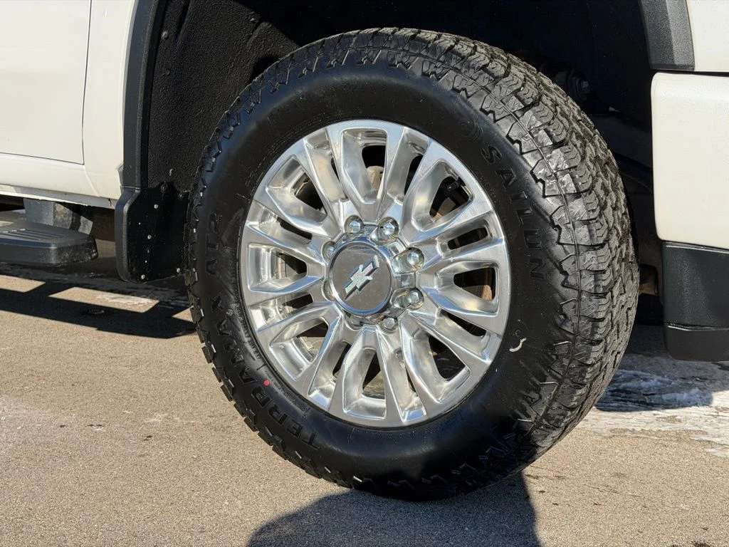 Used 2020 Beige Chevrolet High Country image 30