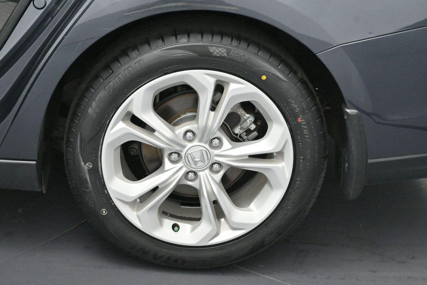 Used 2024 Meteorite Gray Metallic Honda LX image 30
