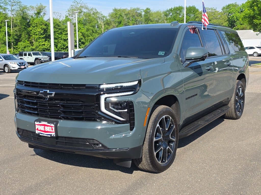 2025 Chevrolet Suburban RST 4WD's photo
