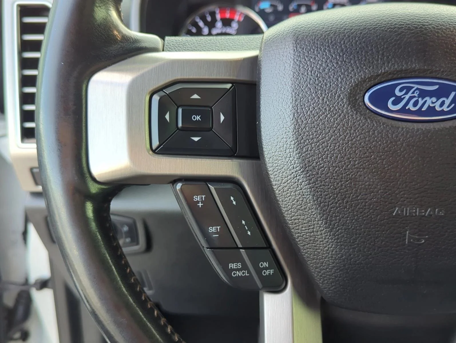 Used 2020 Star White Metallic Tri-Coat Ford Platinum image 13