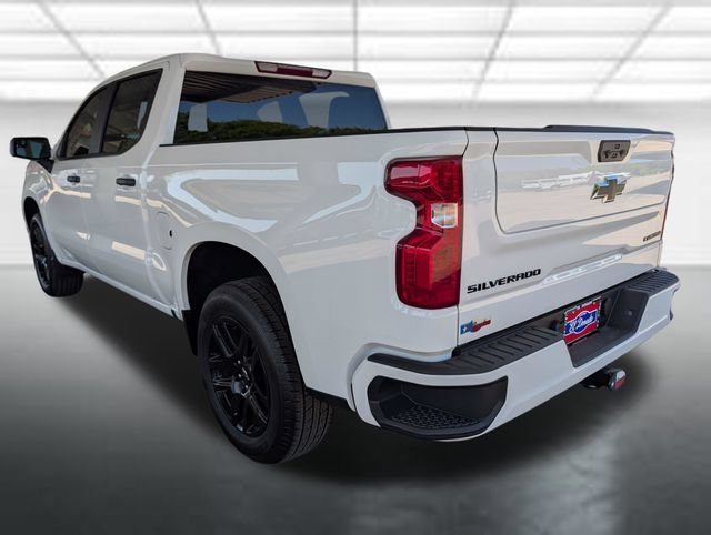 New 2026 Summit White Chevrolet Custom image 2