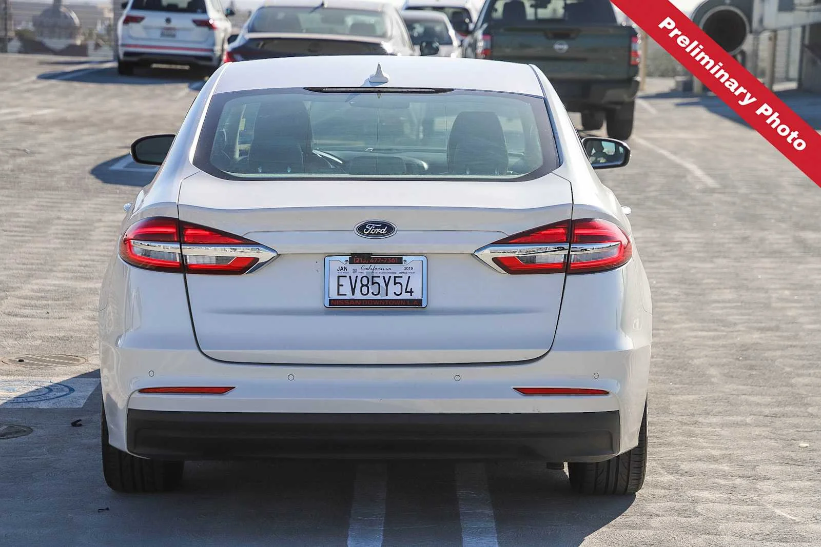 Used 2019 White Platinum Metallic Tri-Coat Ford SEL image 8
