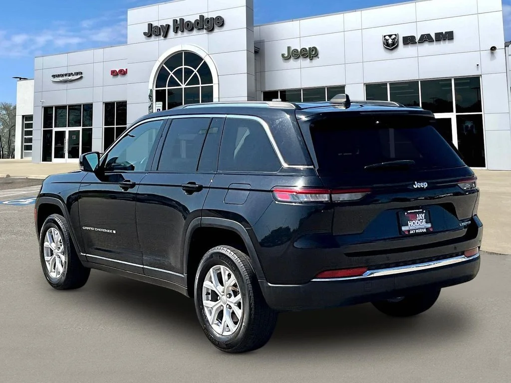 Used 2023 Black Jeep Limited image 5