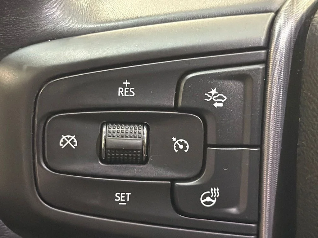Used 2024 Onyx Black GMC Denali Ultimate image 21