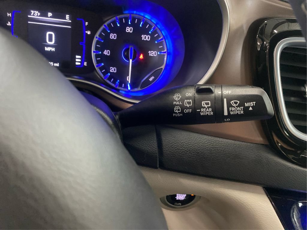 Used 2024 Black Chrysler LX image 17
