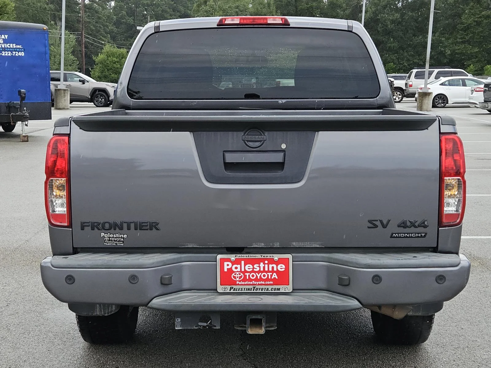 Used 2021 Gray Nissan Crew Cab 4x4 SV Auto image 5
