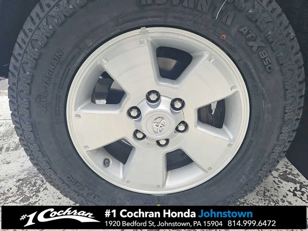Used 2015 Super White Toyota  image 10