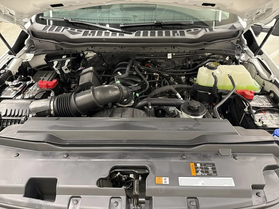 New 2026 Oxford White Ford F-250® XLT image 11