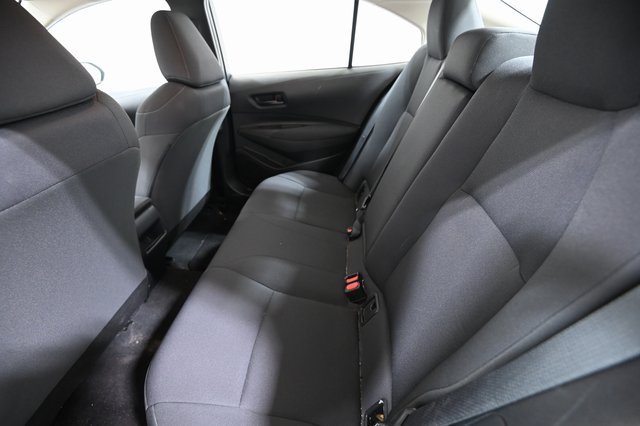 2022 Toyota Corolla LE photo 2