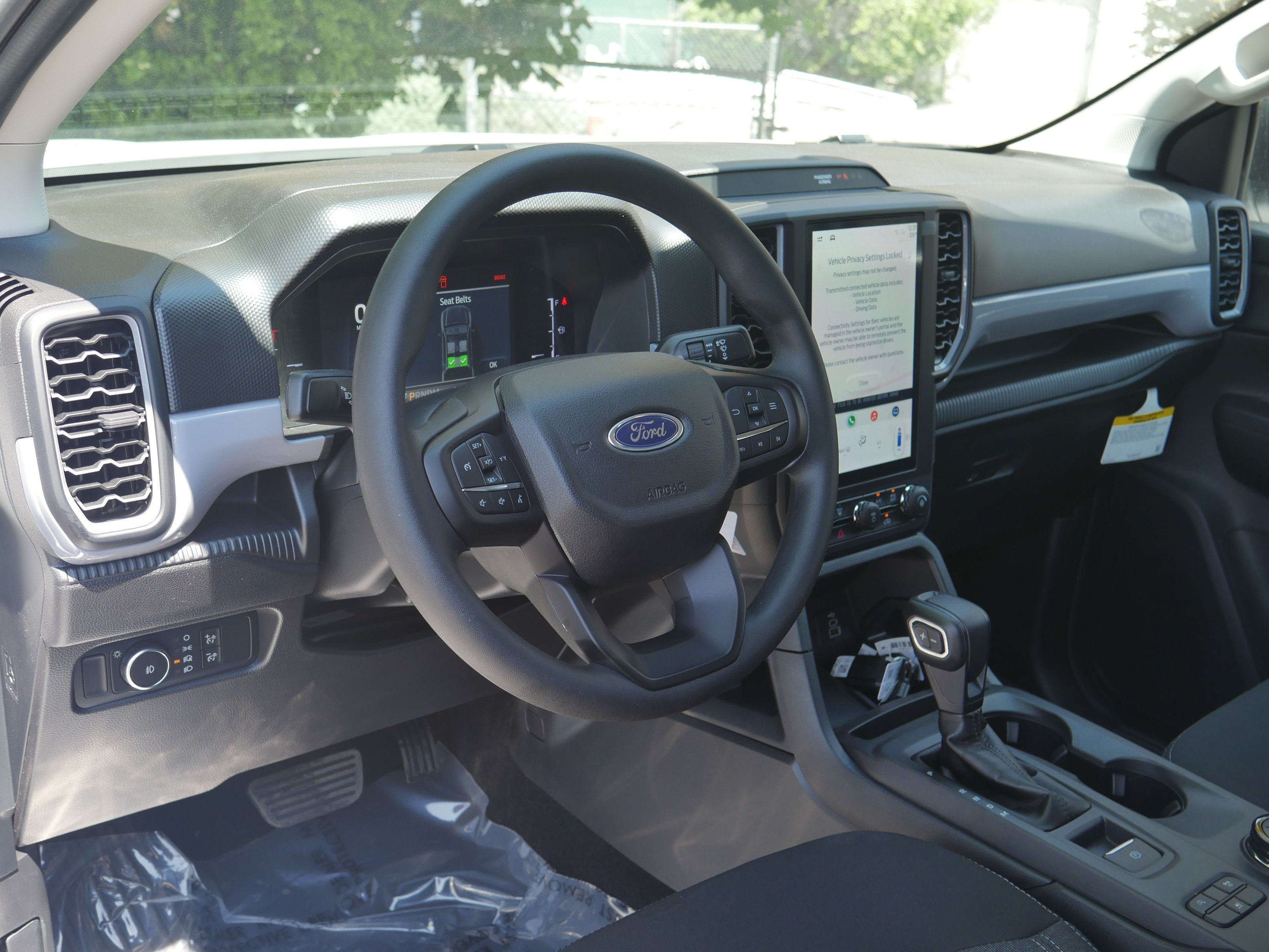 New 2026 Oxford White Ford XL image 4