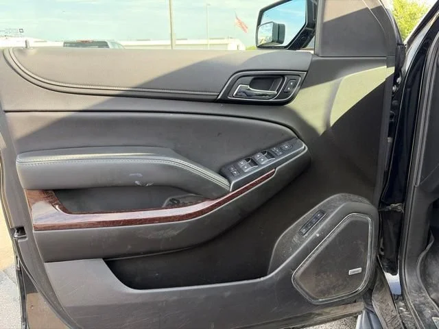 Used 2020 Onyx Black GMC SLT image 9