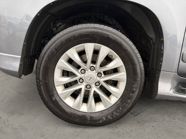 Used 2018 Gray Lexus 460 image 9