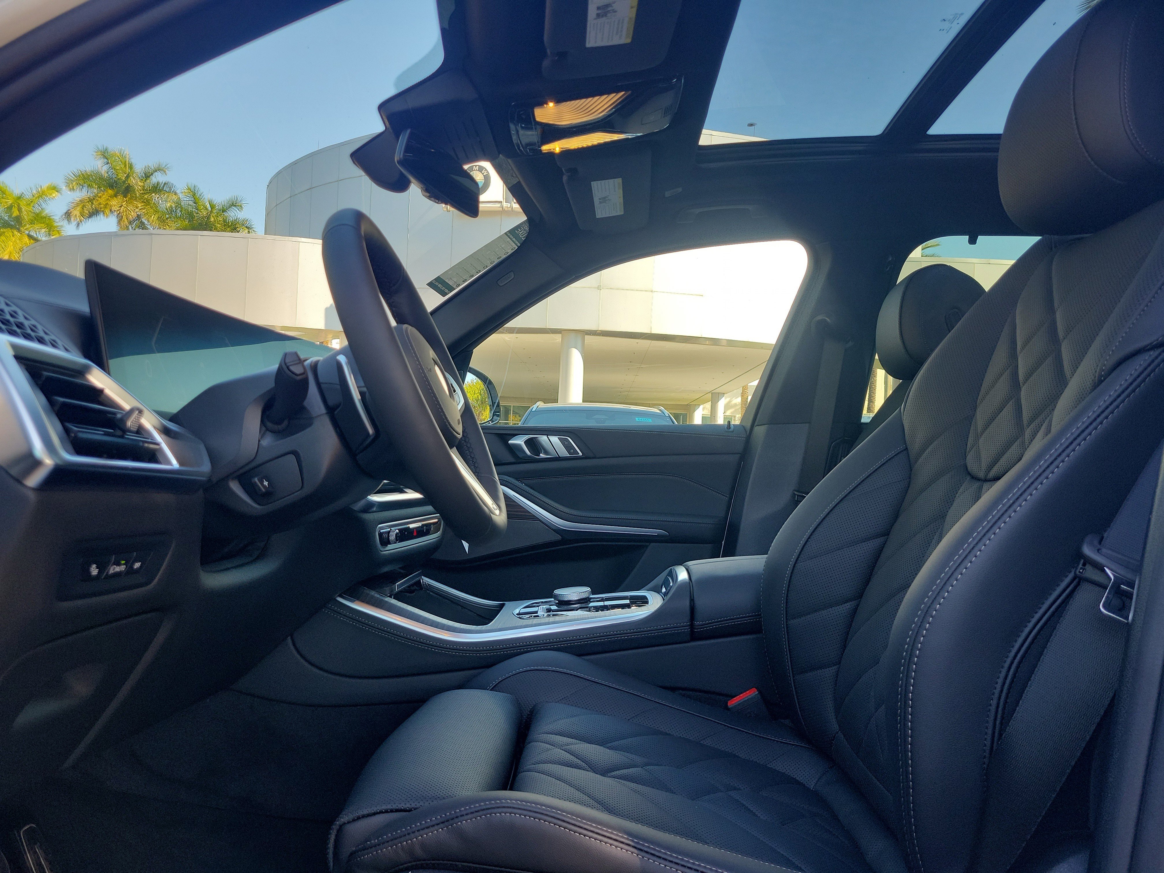 New 2026 Alpine White BMW xDrive40i image 21