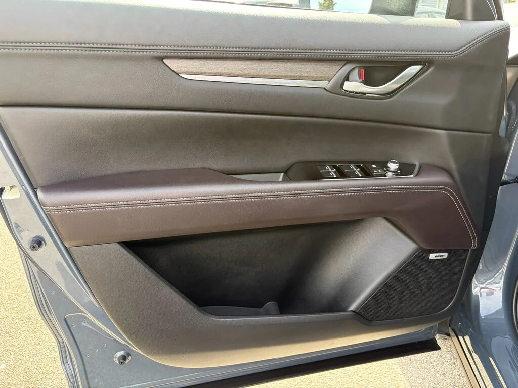 Used 2024  Mazda Signature AWD at Top of the Line. Turbo! Finance a image 21
