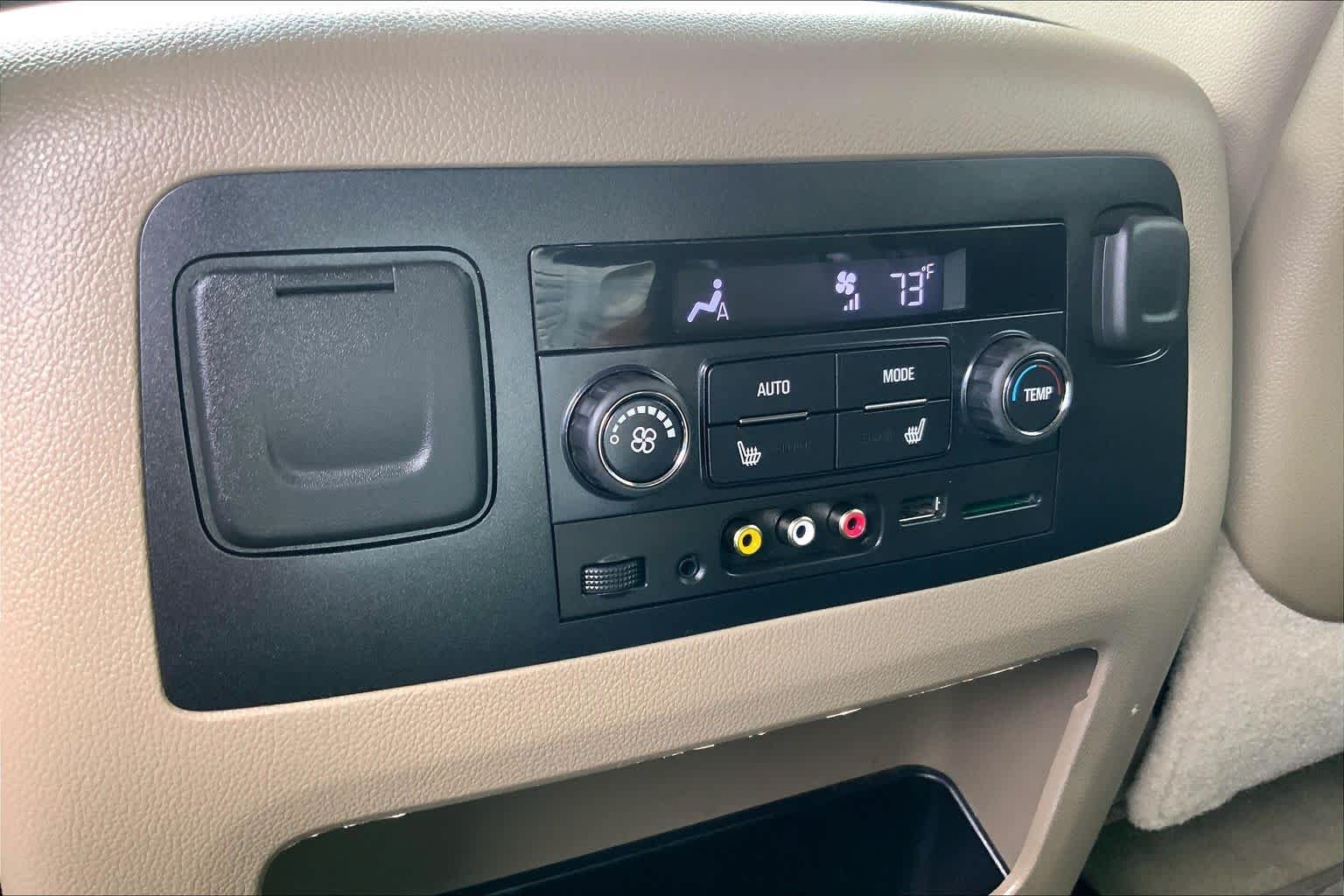Used 2016 Iridescent Pearl Tricoat Chevrolet LTZ image 35