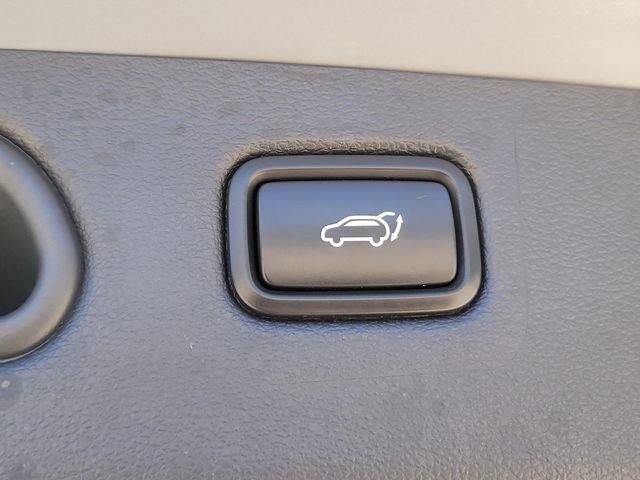 Used 2021 Silver Hyundai Limited image 11