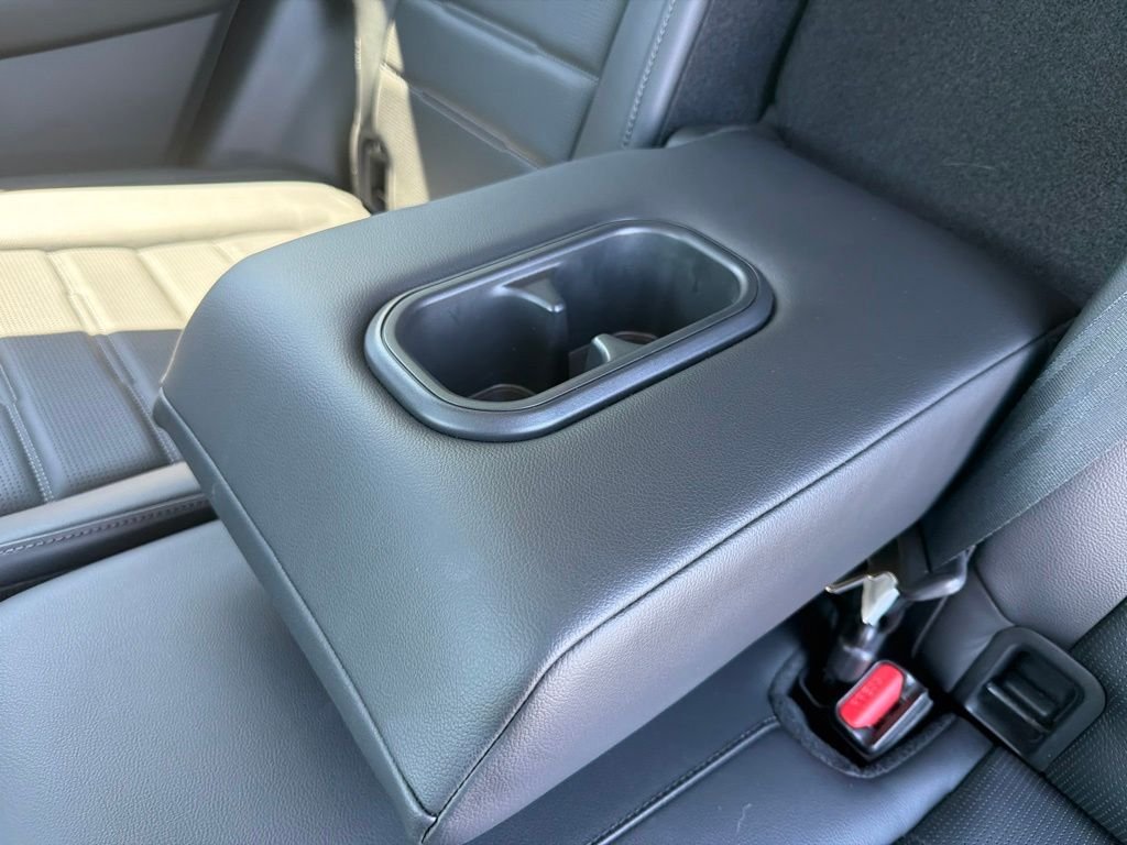 Certified Used 2024 Urban Gray Pearl Honda EX-L image 38