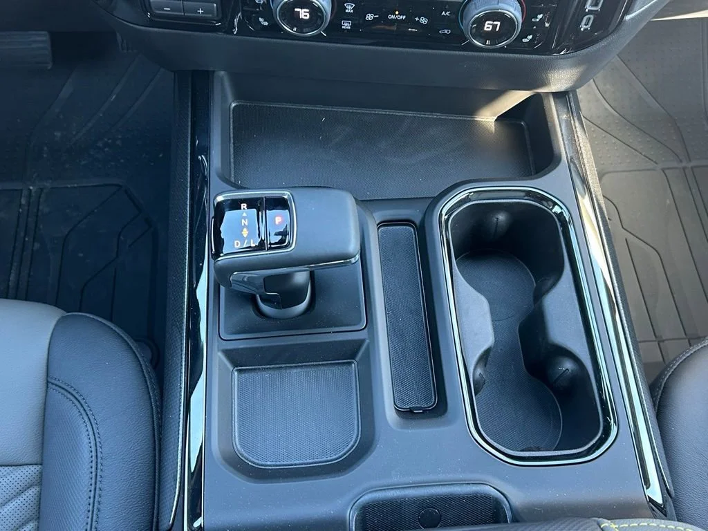 2025 Chevrolet Silverado 1500 ZR2 - Photo 20