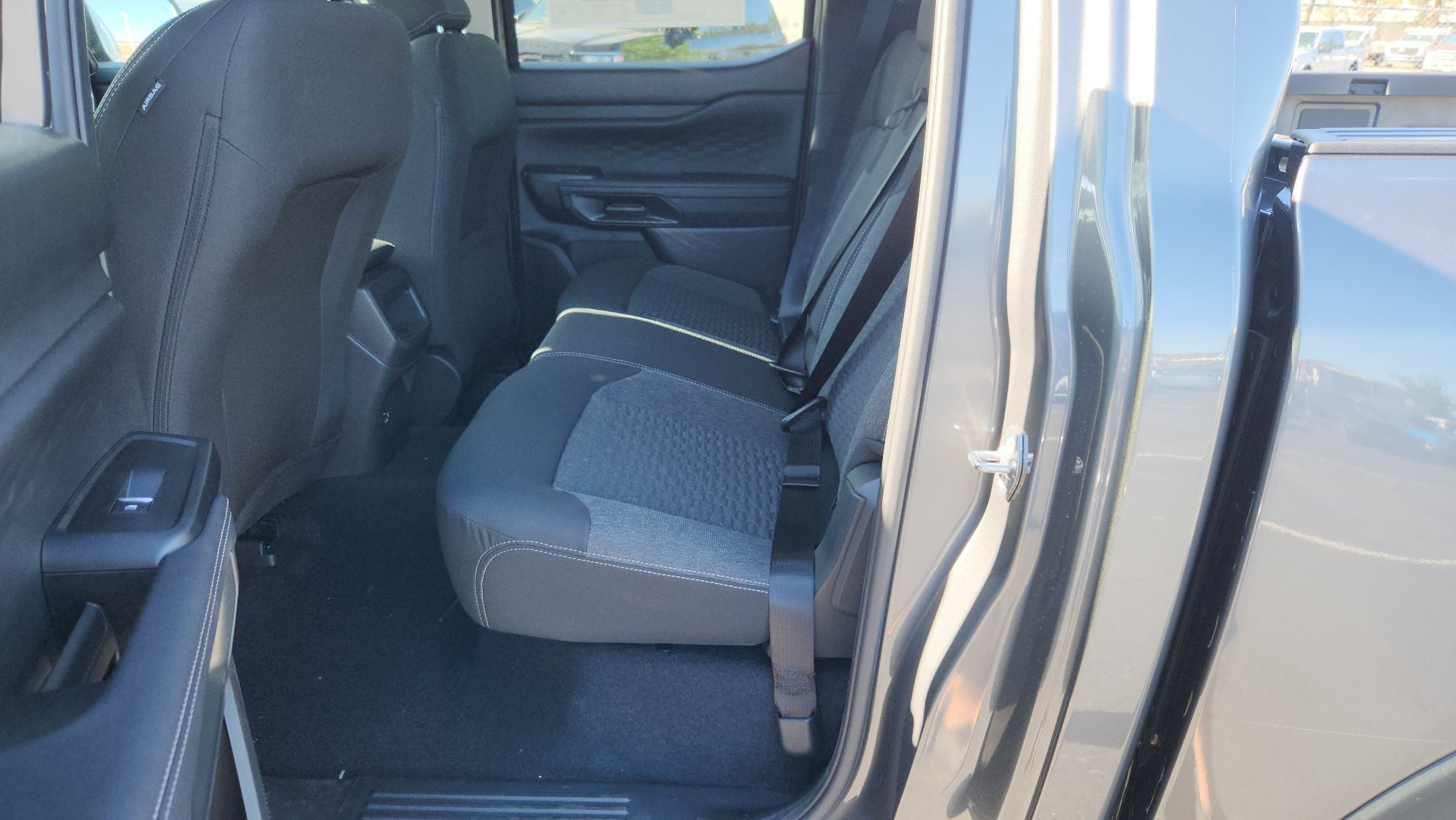 New 2026 Carbonized Gray Metallic Ford XLT image 15