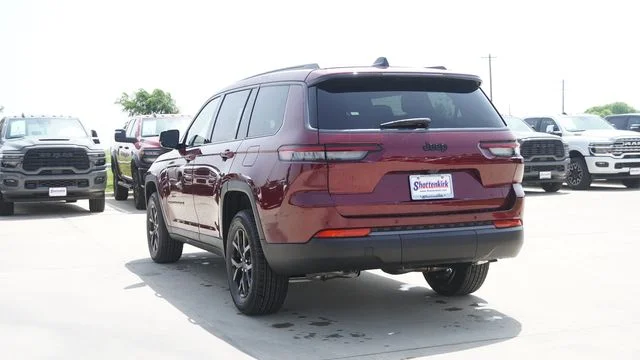 New 2026 Velvet Red Pearl-Coat Exterior Paint Jeep Altitude image 7