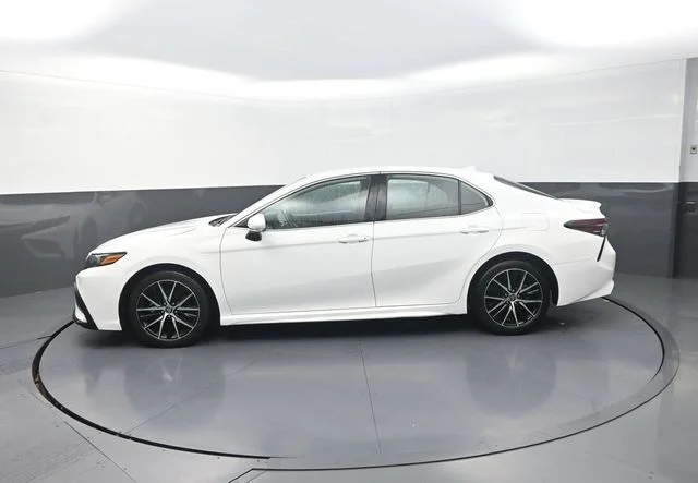 Used 2024 White Toyota SE image 4