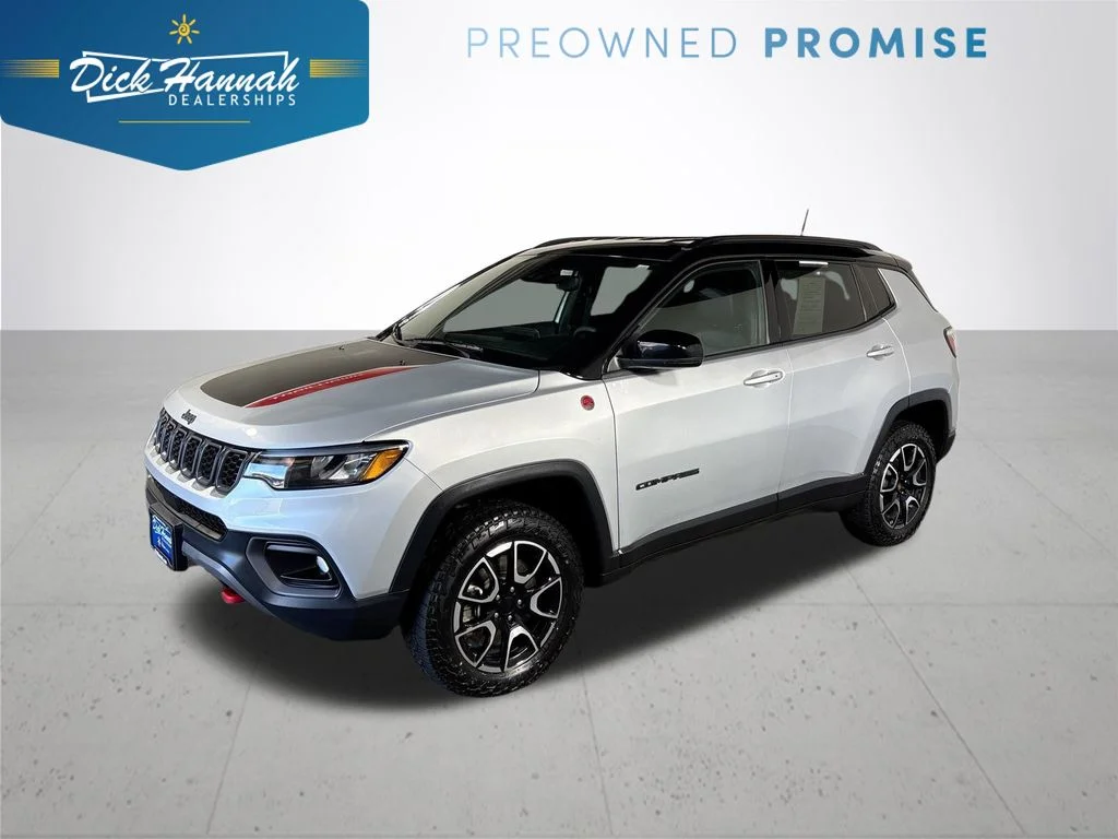 Used 2024 Silver Jeep Trailhawk image 1