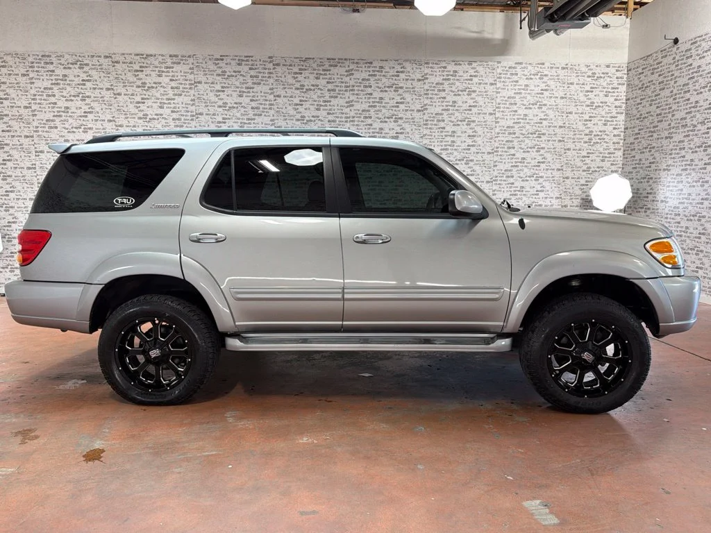 Used 2004 Silver Sky Metallic Toyota Limited image 6