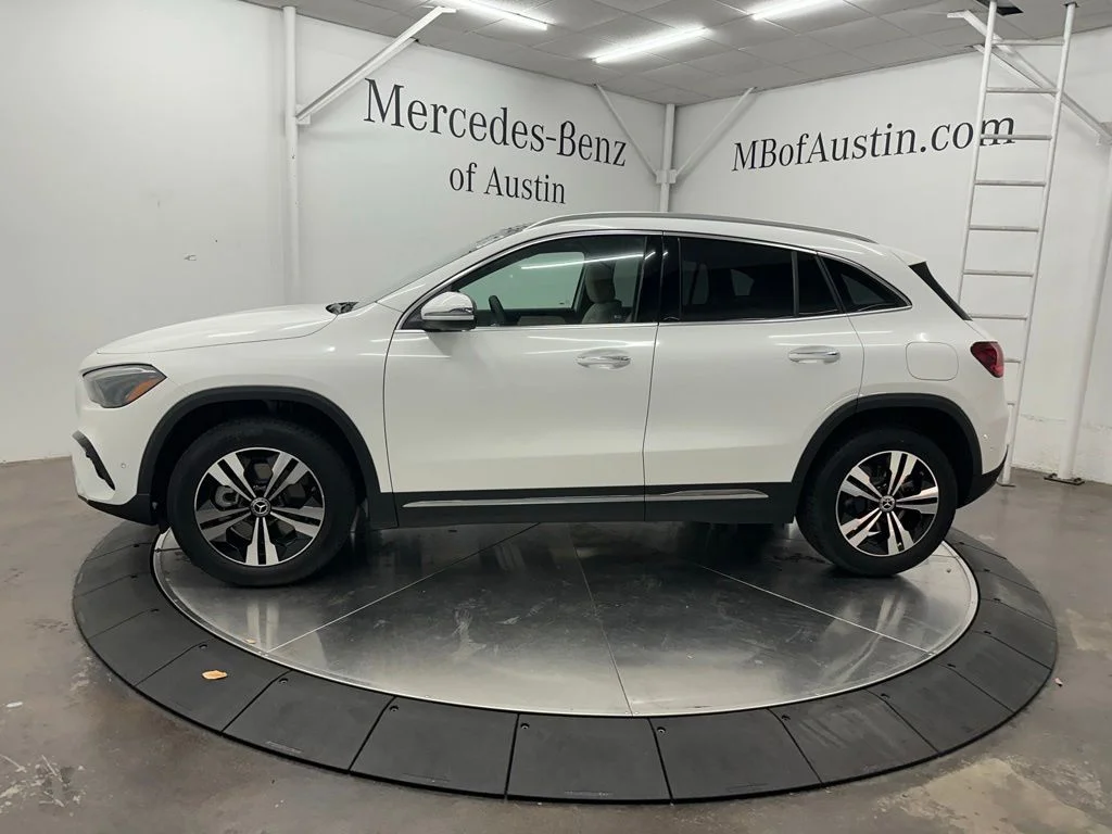 New 2026 White Mercedes-Benz GLA 250 image 4