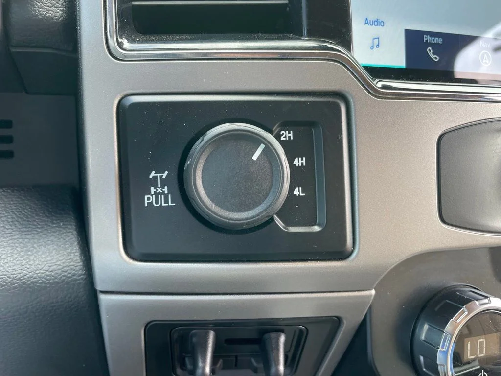 Used 2022 Red Metallic Ford Lariat image 47