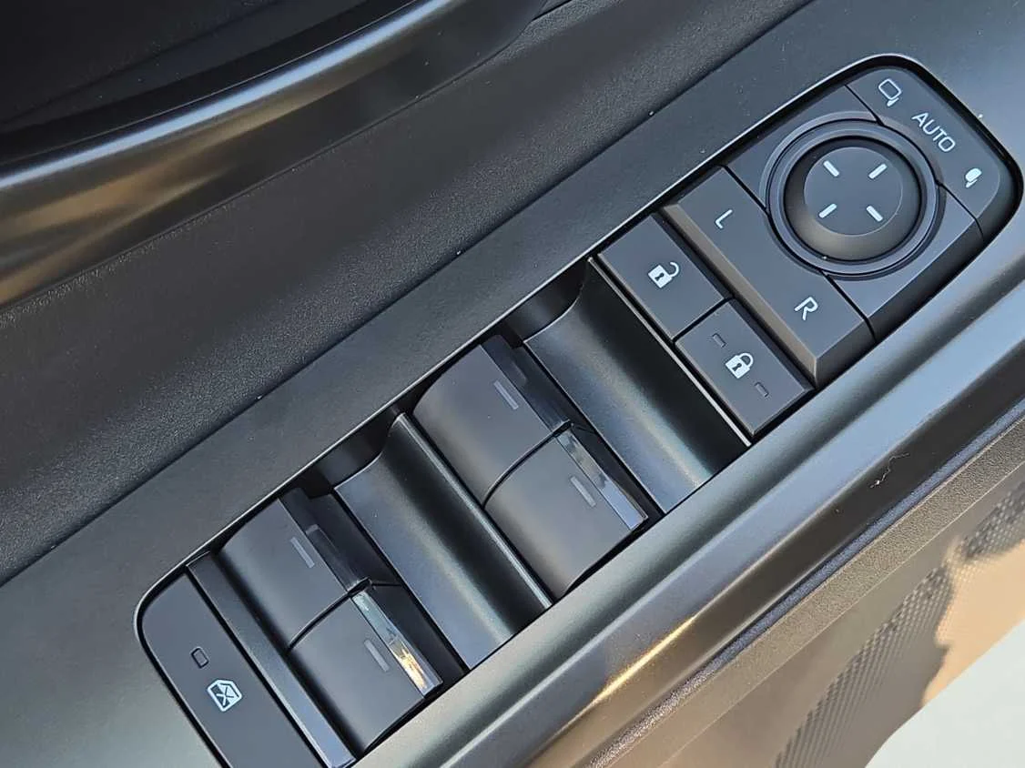 New 2026 Wind Chill Pearl Toyota XLE image 11
