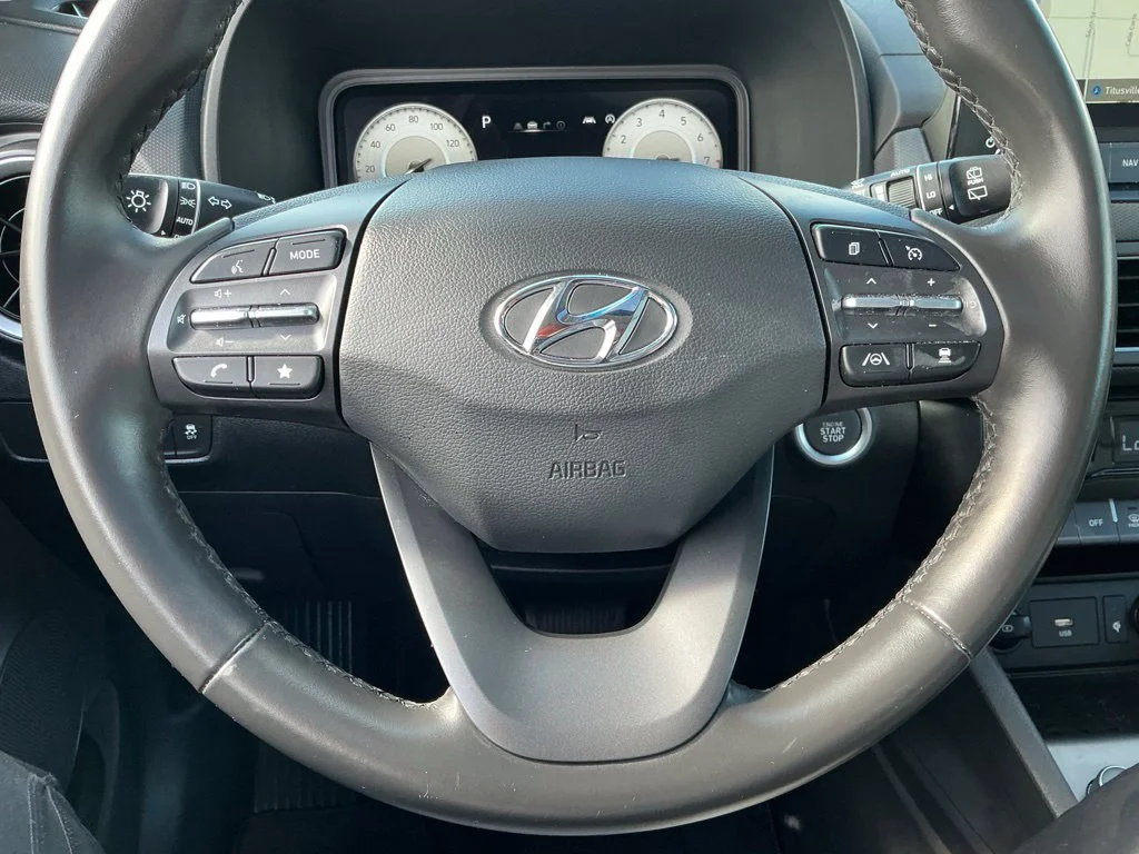 Used 2022 Blue Hyundai Limited image 37