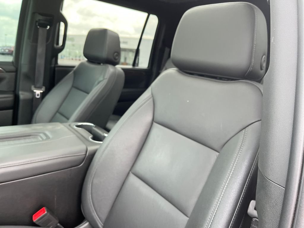 Used 2023 Gray Chevrolet LT image 12