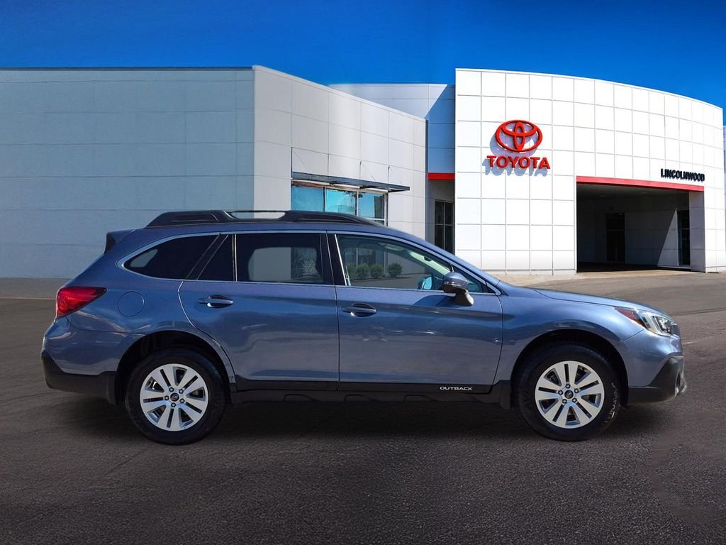 Used 2018 Blue Subaru 2.5i Premium image 9