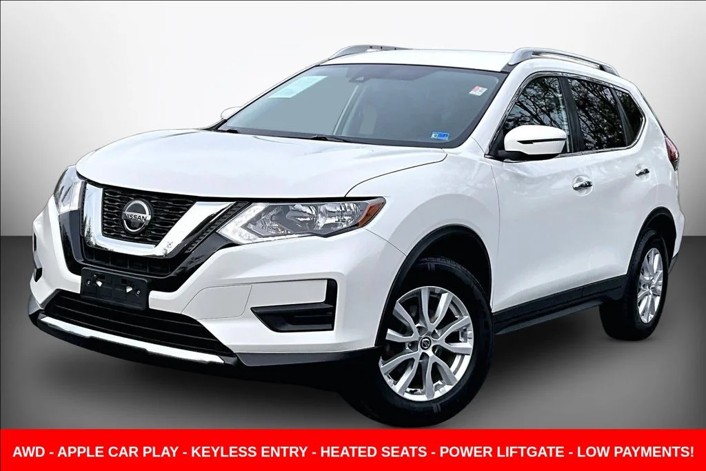 Used 2019 White Nissan SV image 3