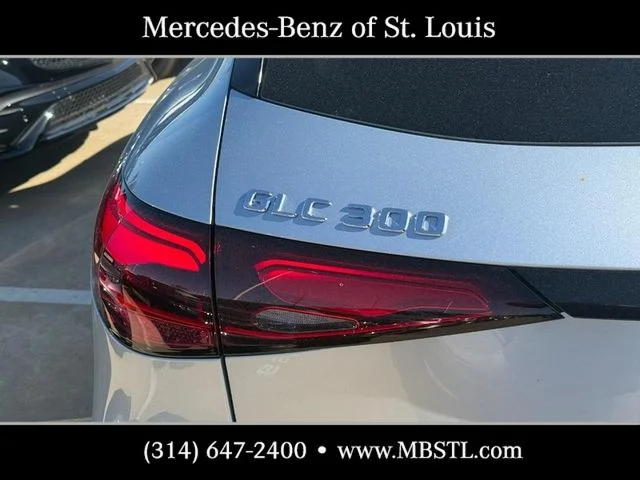 New 2026 Cirrus Silver Metallic Mercedes-Benz GLC 300 image 4