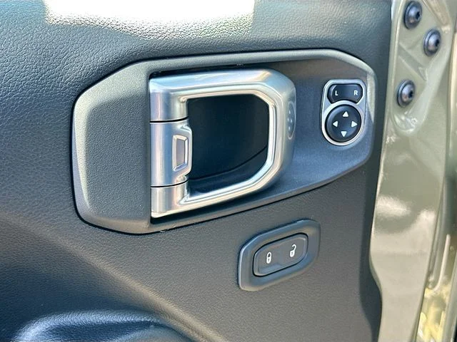 2026 Jeep Wrangler 2-Door Willys - Photo 13