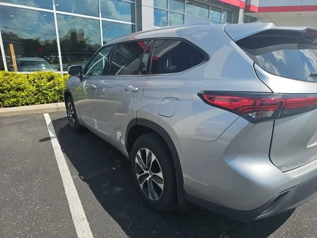 Certified Used 2021 Celestial Silver Metallic Toyota XLE image 15