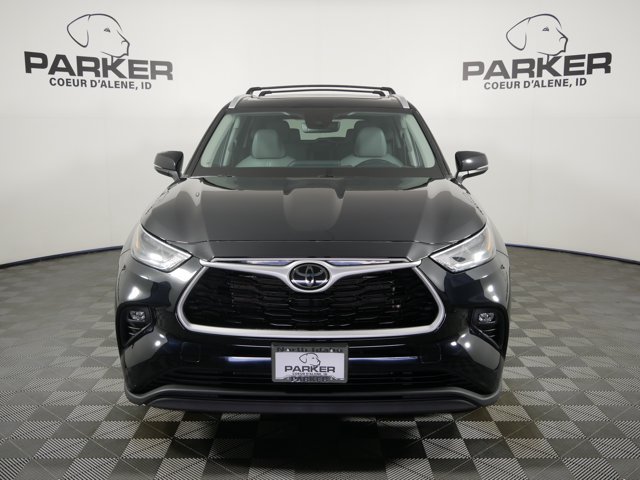Used 2023 Midnight Black Metallic Toyota XLE image 3