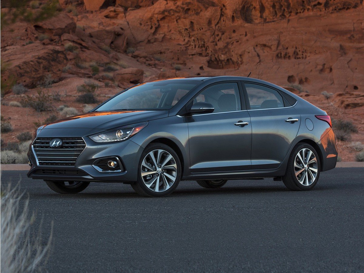 Used 2019 Gray Hyundai SE image 1