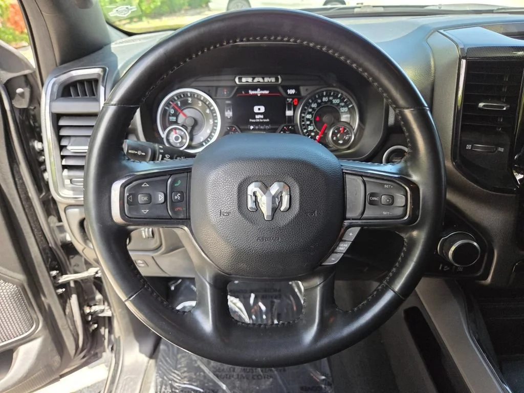 Used 2022 Diamond Black Crystal Pearlcoat Ram Big Horn image 32