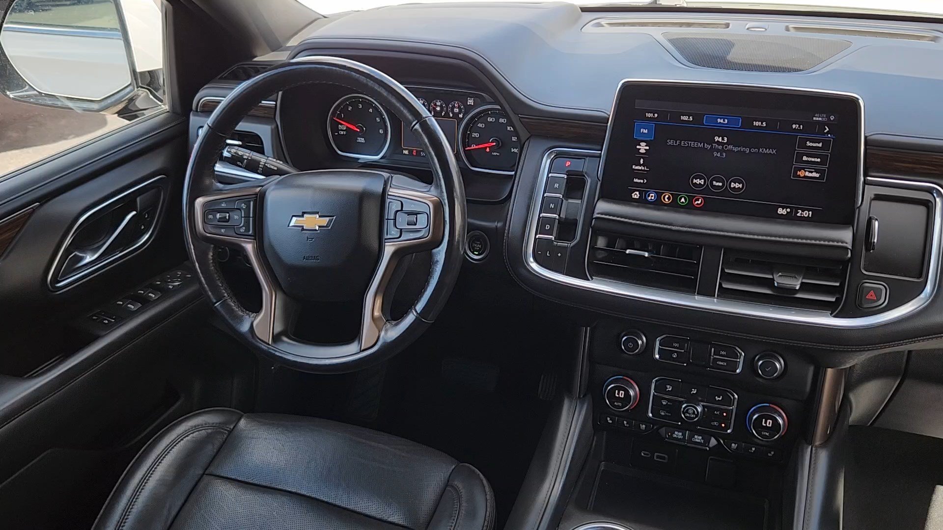 Used 2021 Iridescent Pearl Tricoat Chevrolet High Country image 5