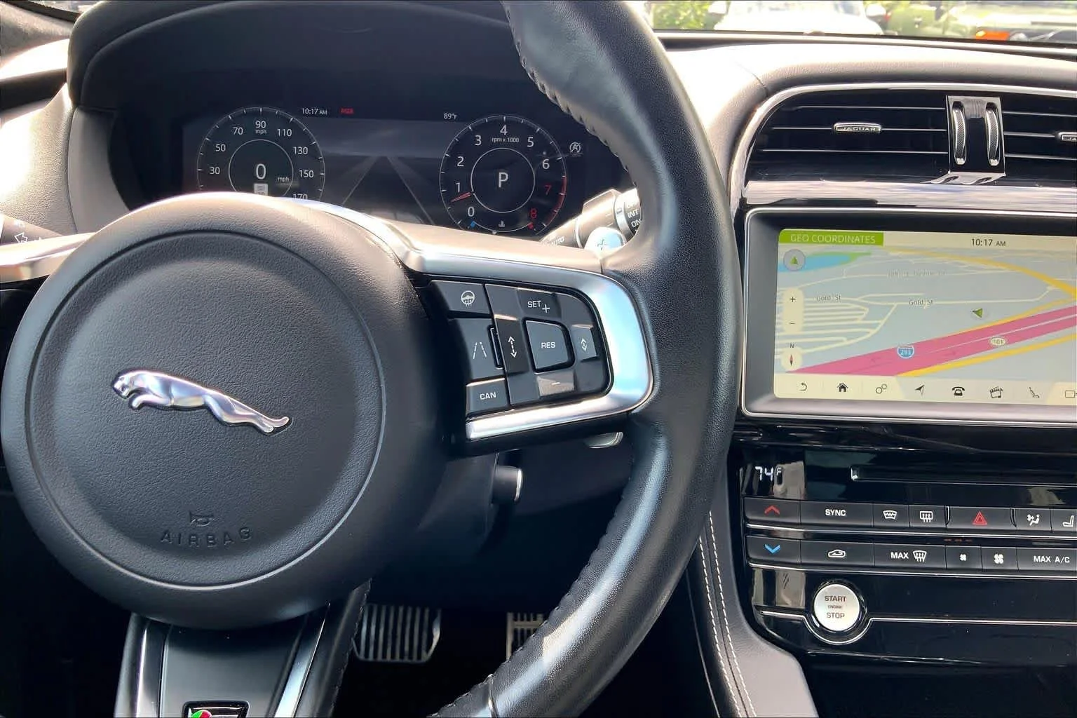 Used 2019  Jaguar S image 24