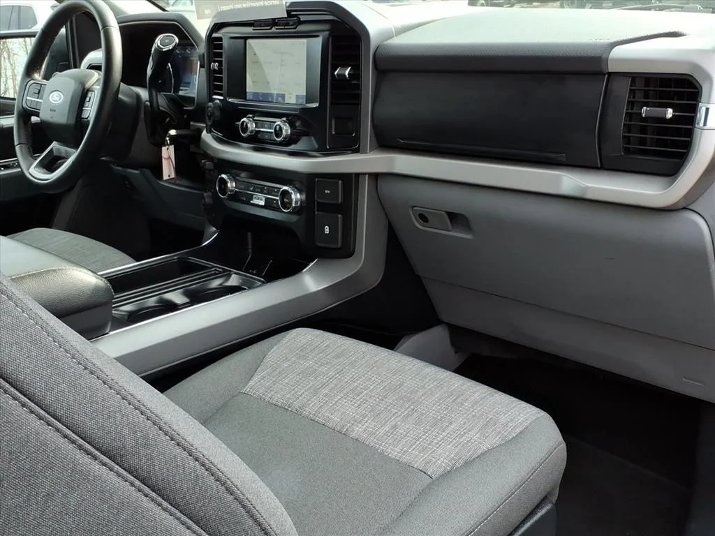 Used 2023 Blue Ford XLT image 10