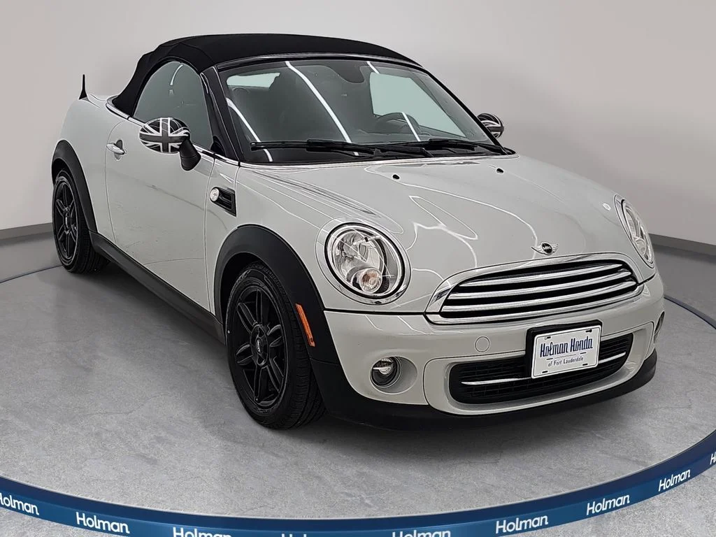 Used 2014 Silver MINI Base image 3