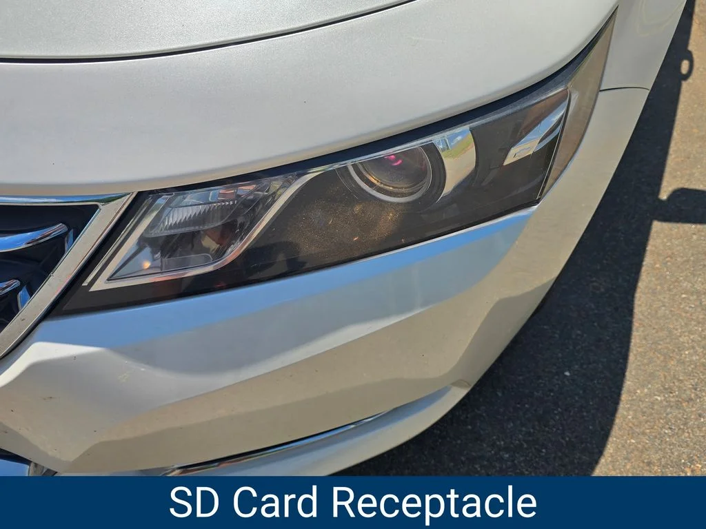 Used 2014 White Chevrolet LT image 8