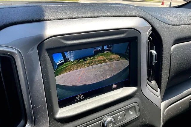 Used 2021 Summit White Chevrolet WT image 21