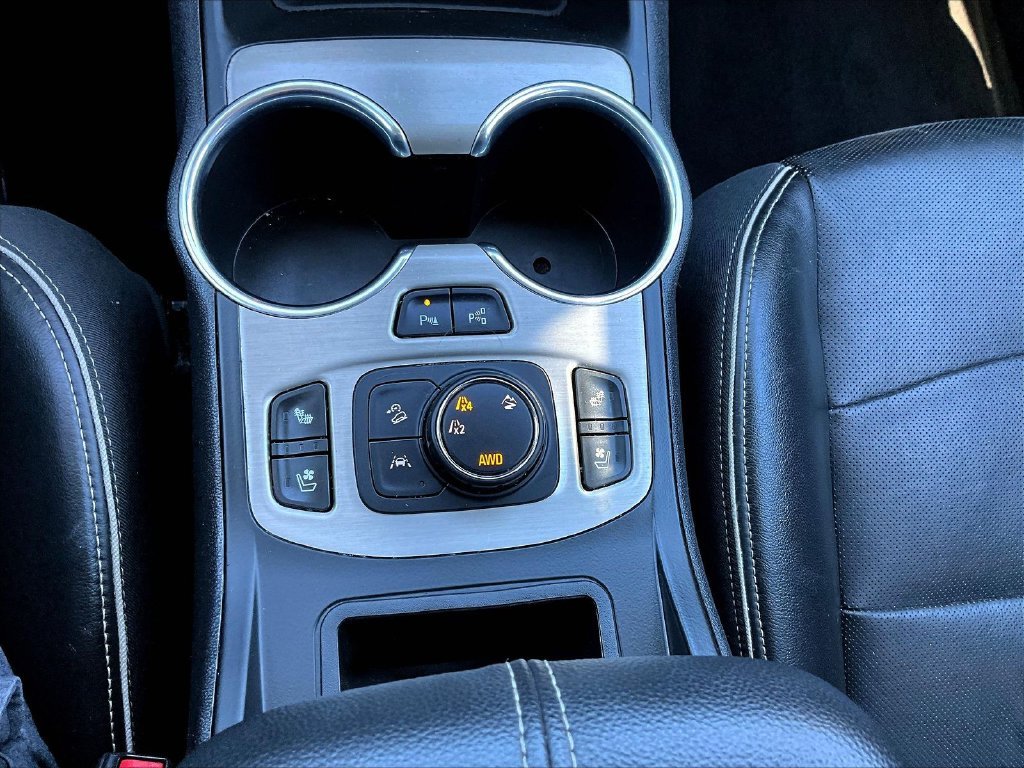 Used 2018 White GMC Denali image 17