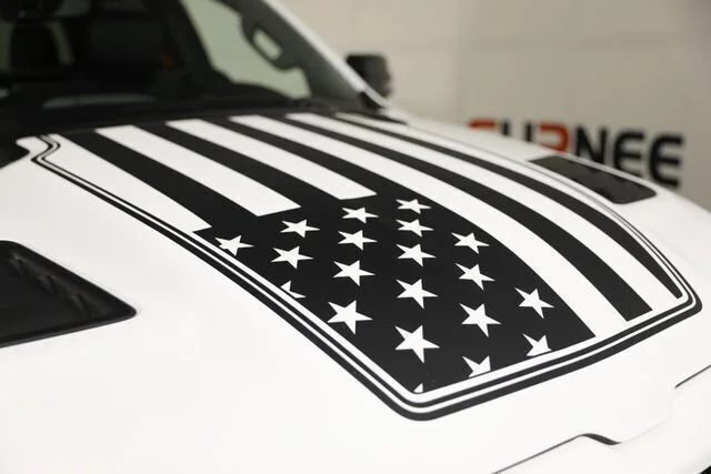 New 2026 Bright White Clear-Coat Exterior Paint RAM Laramie image 27
