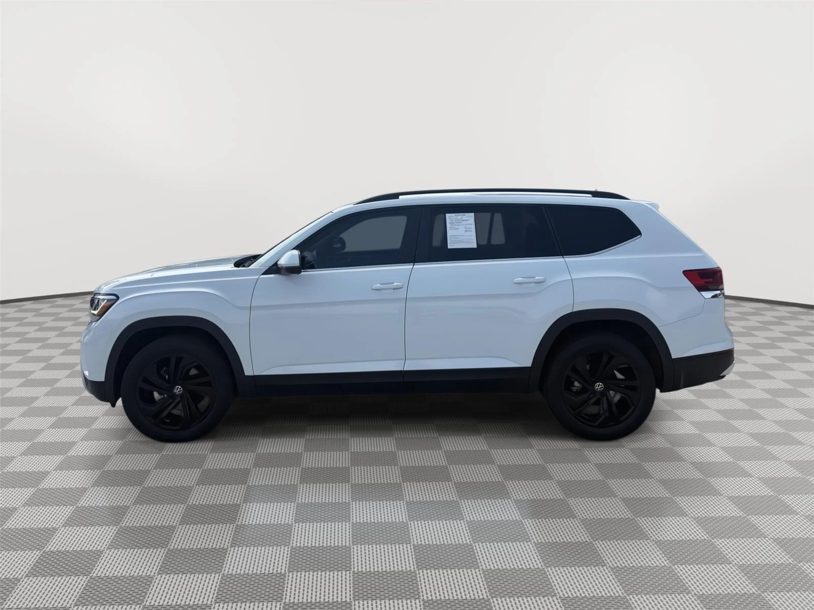 Used 2023 WHITE Volkswagen 2.0T SE w/Technology image 5